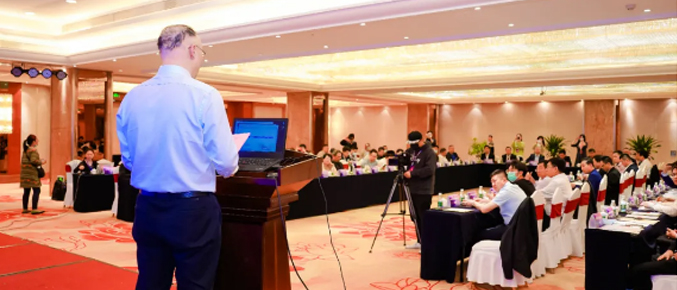 海博会|中国纺织服装青年企业家活动日暨全国纺织服装跨境电商供应链创新沙龙举行